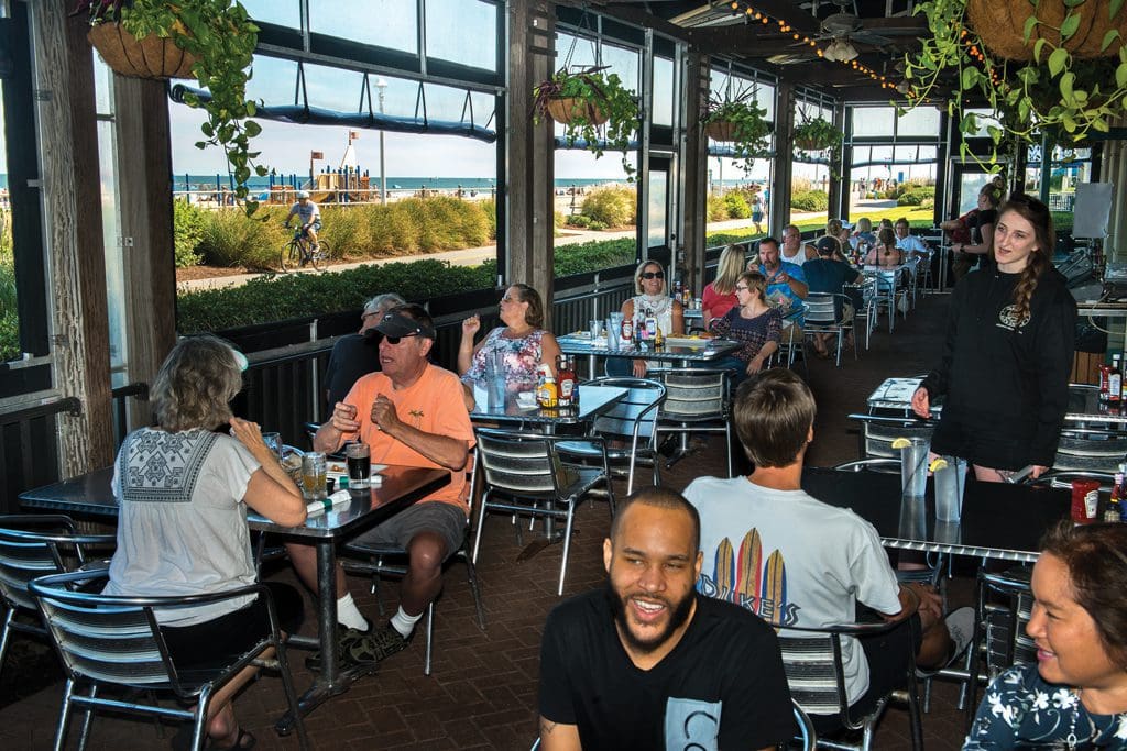 Virginia-Beach-boardwalk-restaurant
