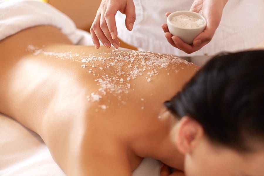 sugar scrub massage